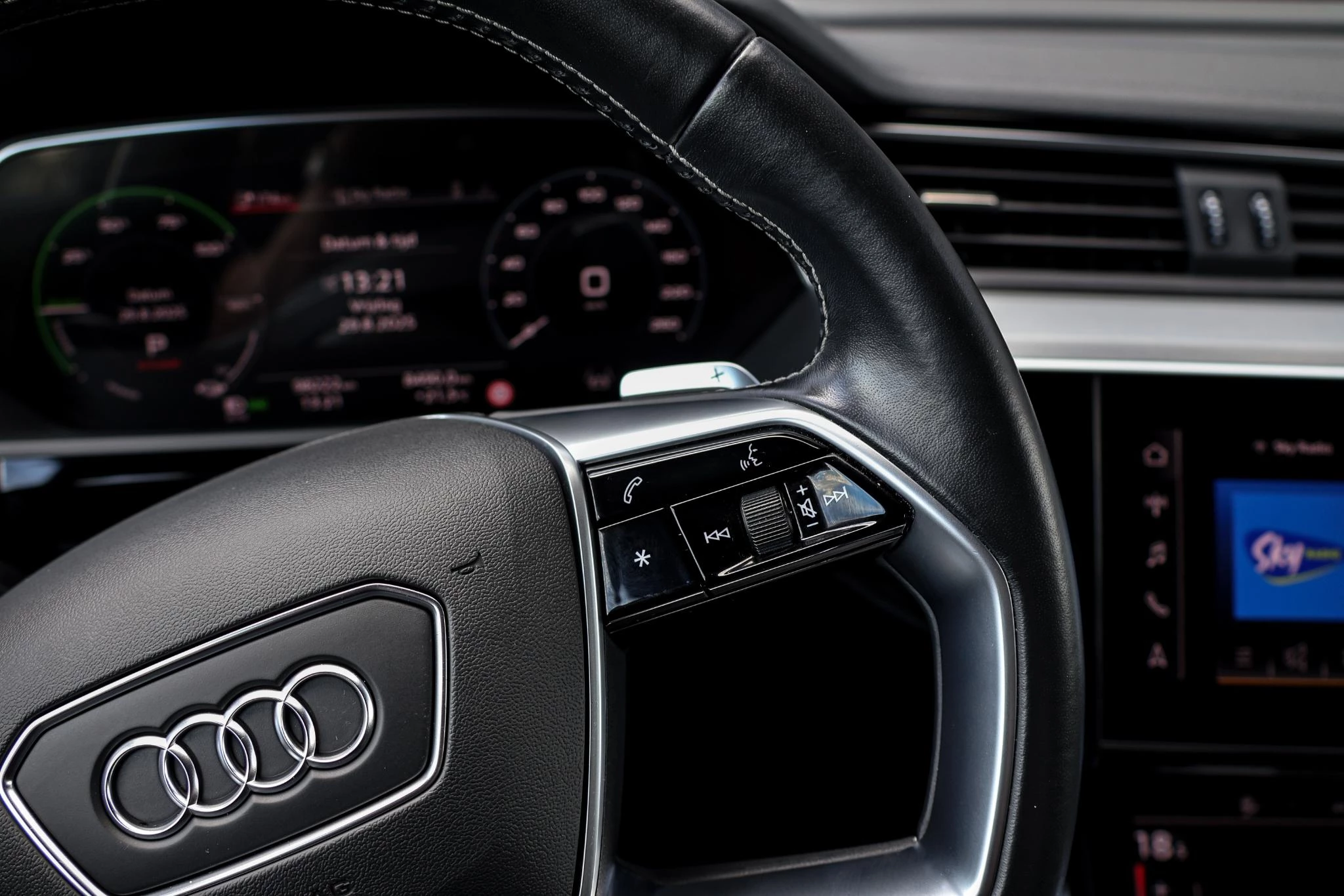 Hoofdafbeelding Audi e-tron