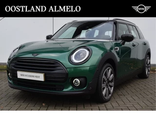 MINI Clubman Cooper Classic Automaat / Premium Plus Pakket / Panoramadak / Achteruitrijcamera / LED / Comfort Access / Stoelverwarming