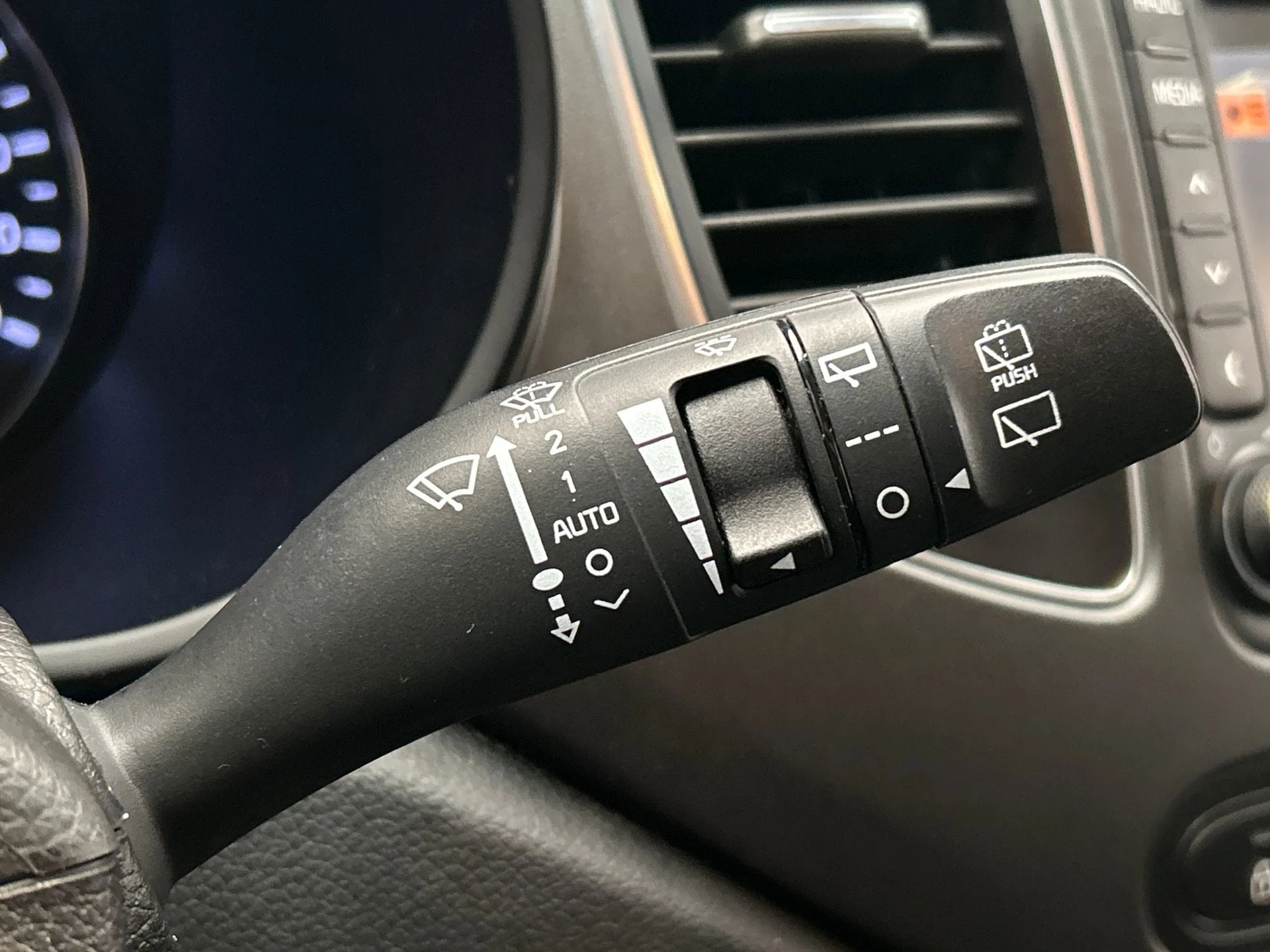 Hoofdafbeelding Kia Carens