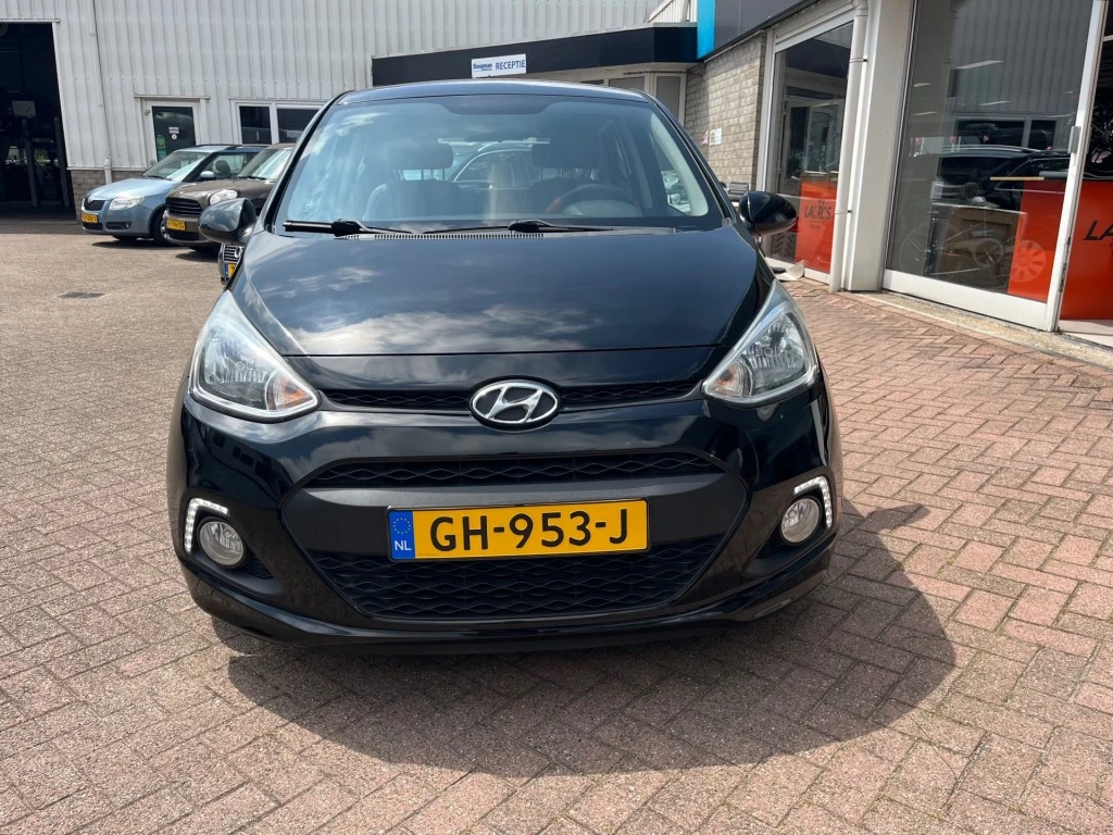 Hoofdafbeelding Hyundai i10