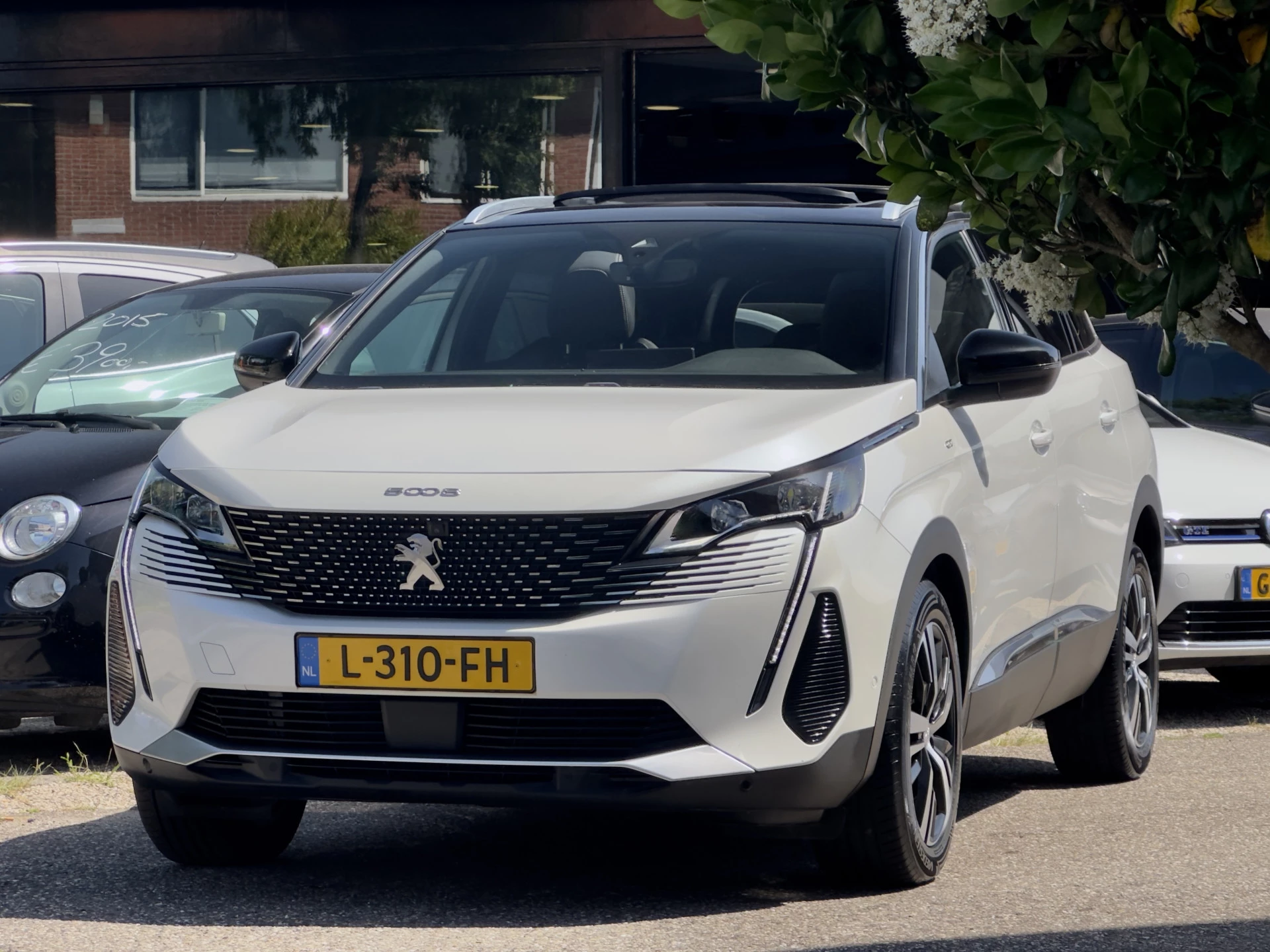 Hoofdafbeelding Peugeot 5008
