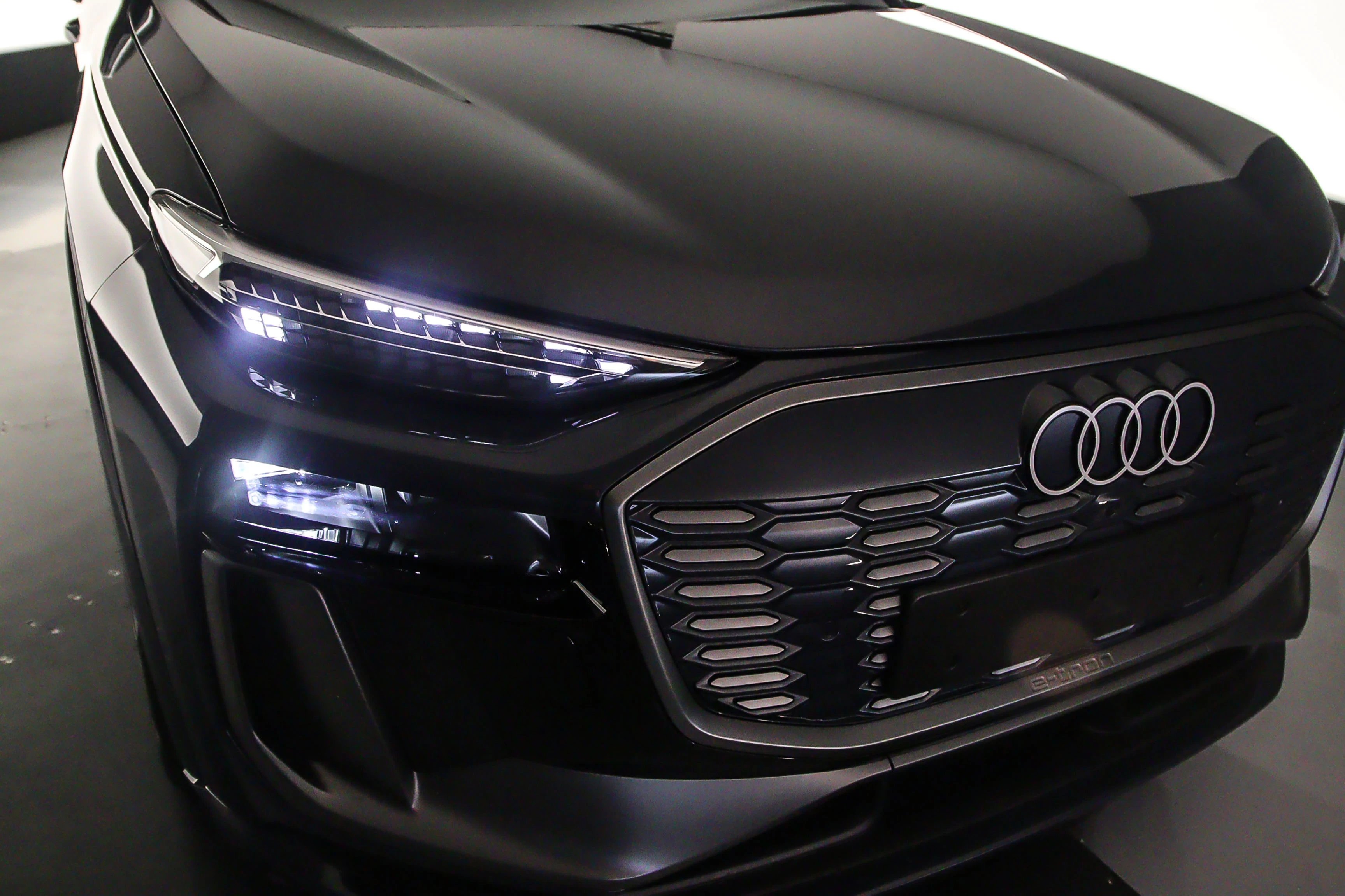 Hoofdafbeelding Audi Q6 e-tron