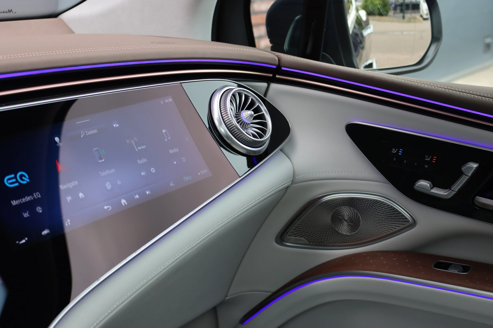Hoofdafbeelding Mercedes-Benz EQS