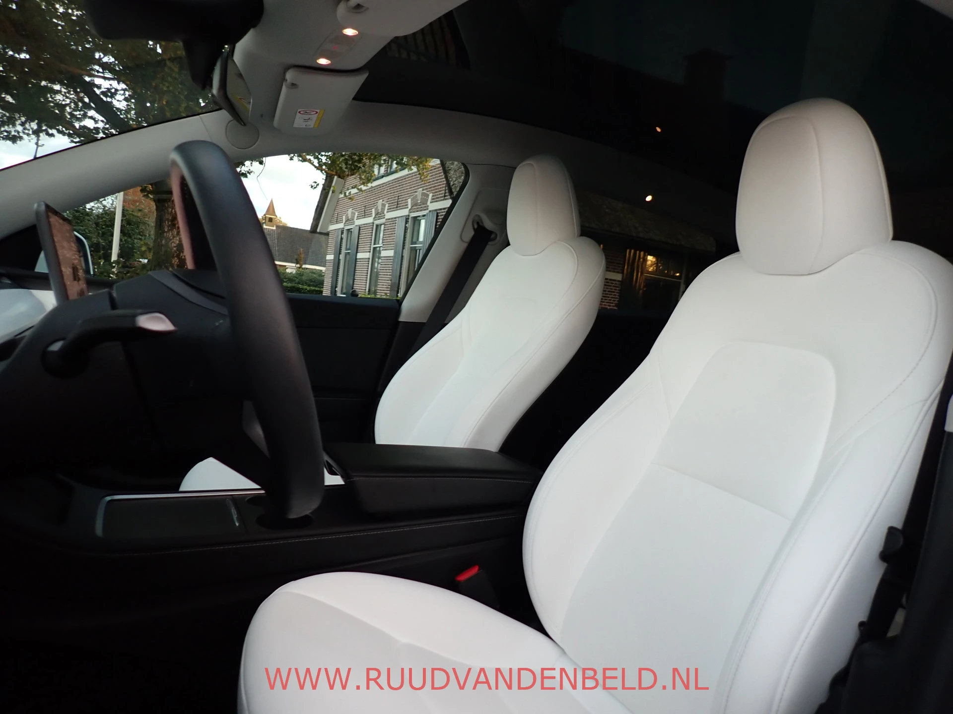 Hoofdafbeelding Tesla Model Y