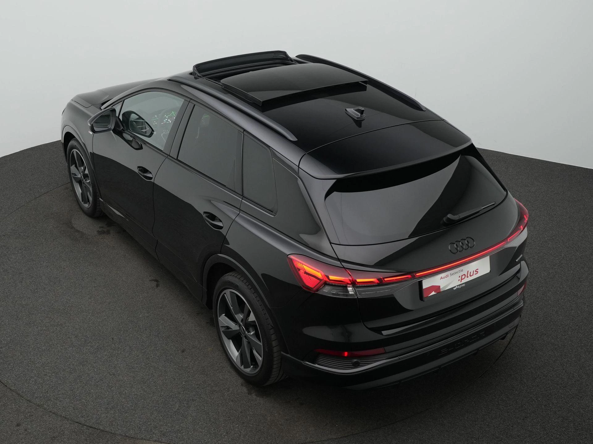 Hoofdafbeelding Audi Q4 e-tron