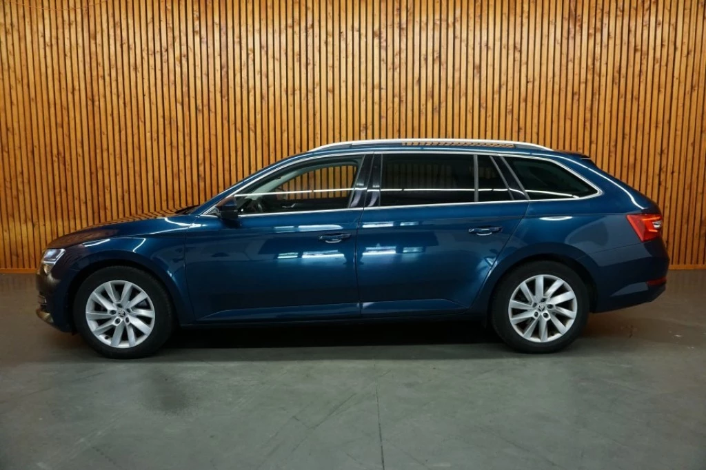 Hoofdafbeelding Škoda Superb