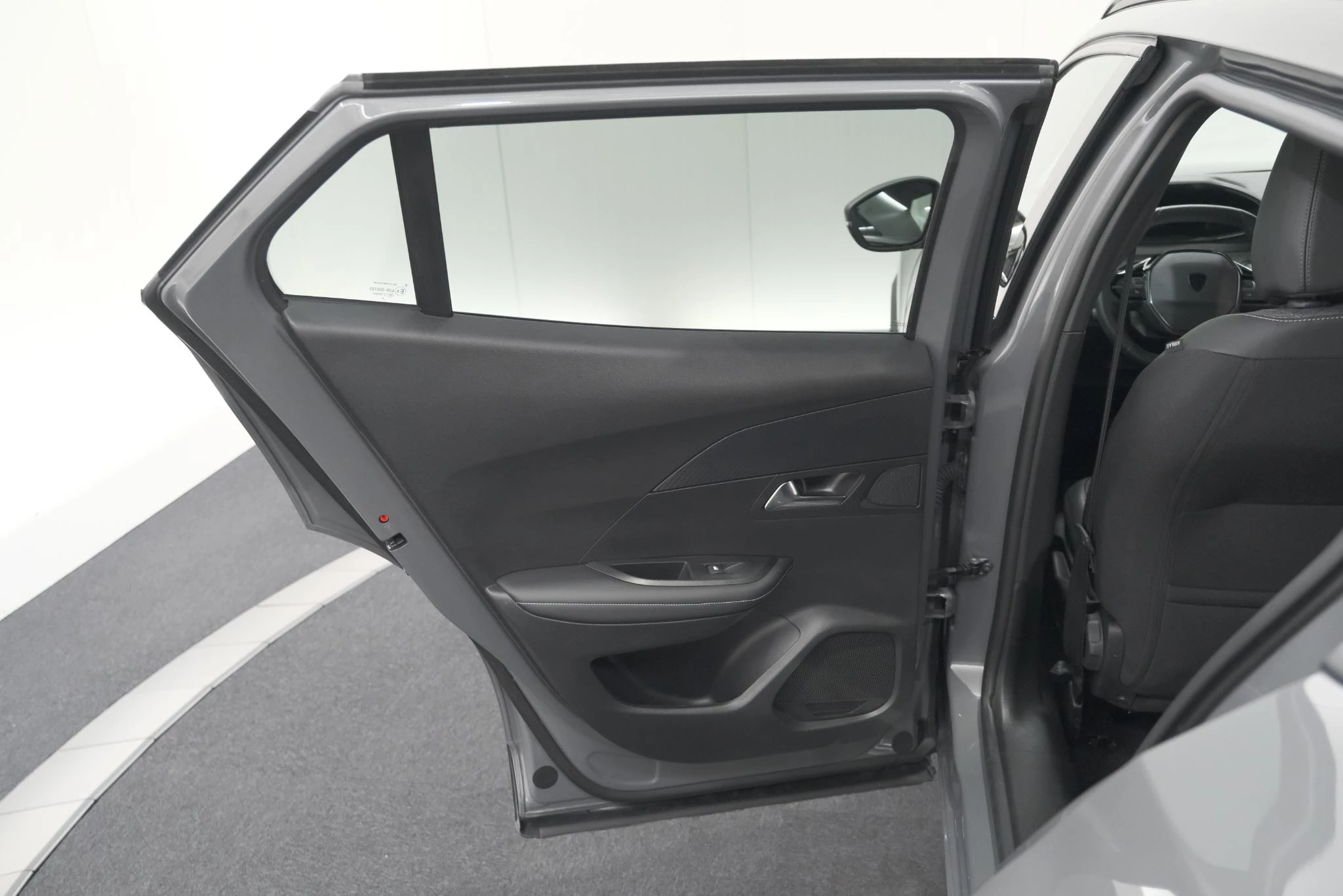 Hoofdafbeelding Peugeot e-2008