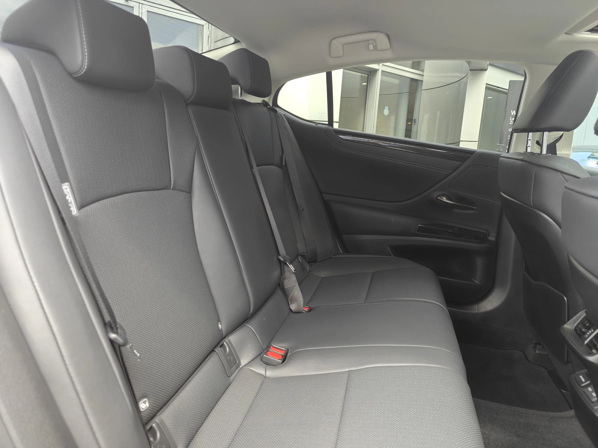 Hoofdafbeelding Lexus ES