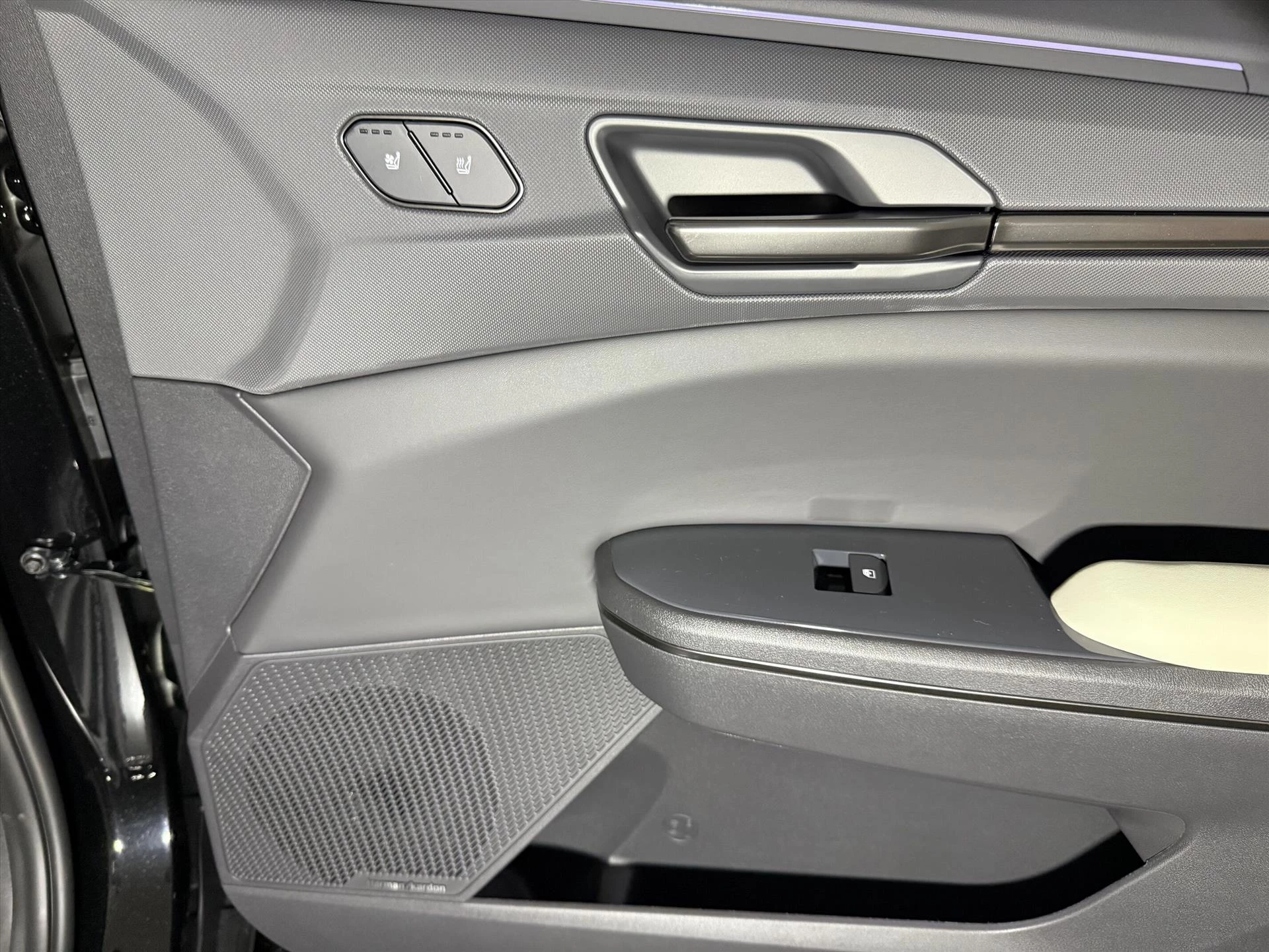 Hoofdafbeelding Kia EV5