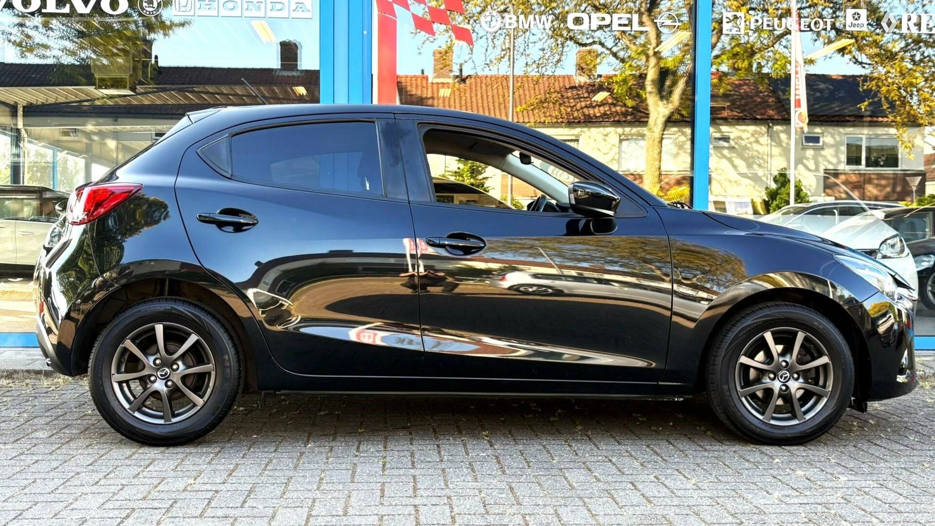 Hoofdafbeelding Mazda 2