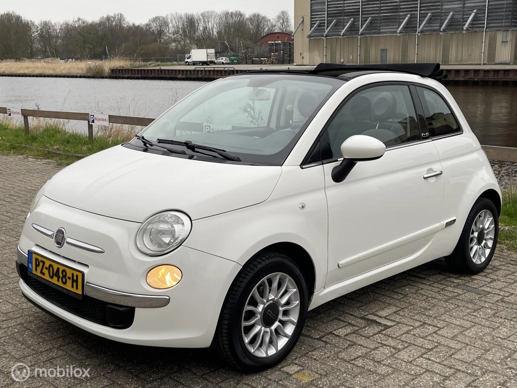Hoofdafbeelding Fiat 500C