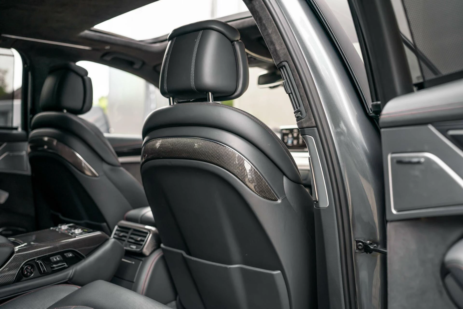 Hoofdafbeelding Audi S8