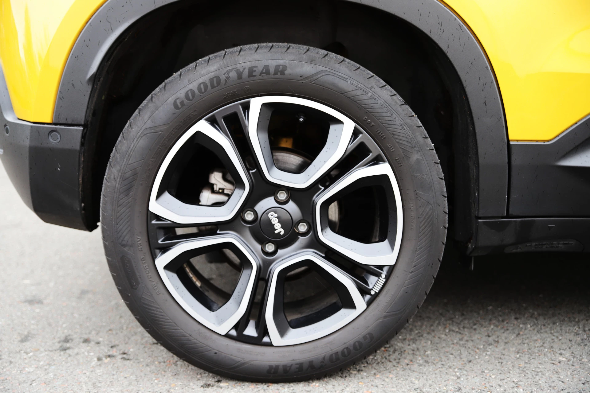 Hoofdafbeelding Jeep Avenger