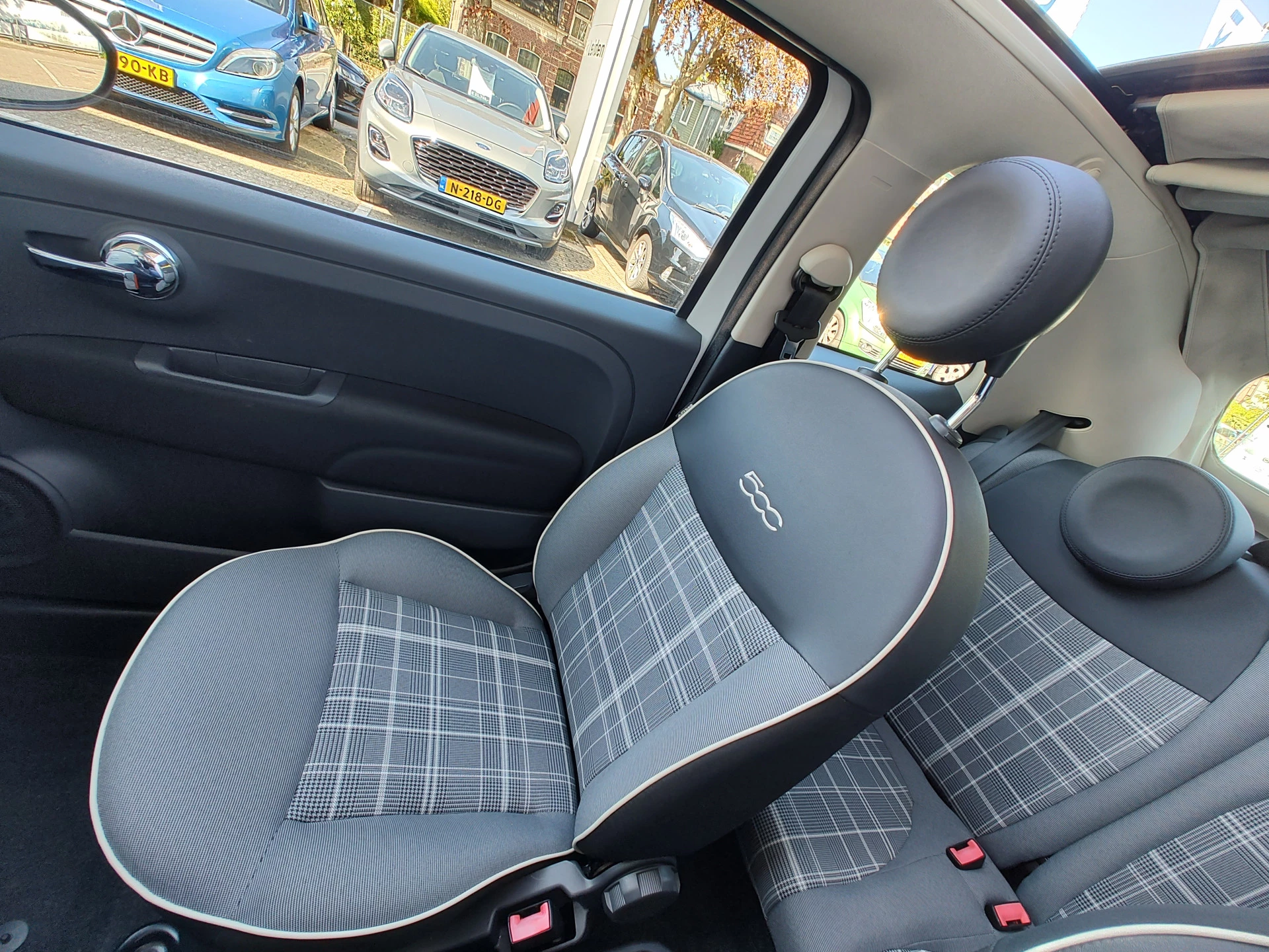 Hoofdafbeelding Fiat 500C