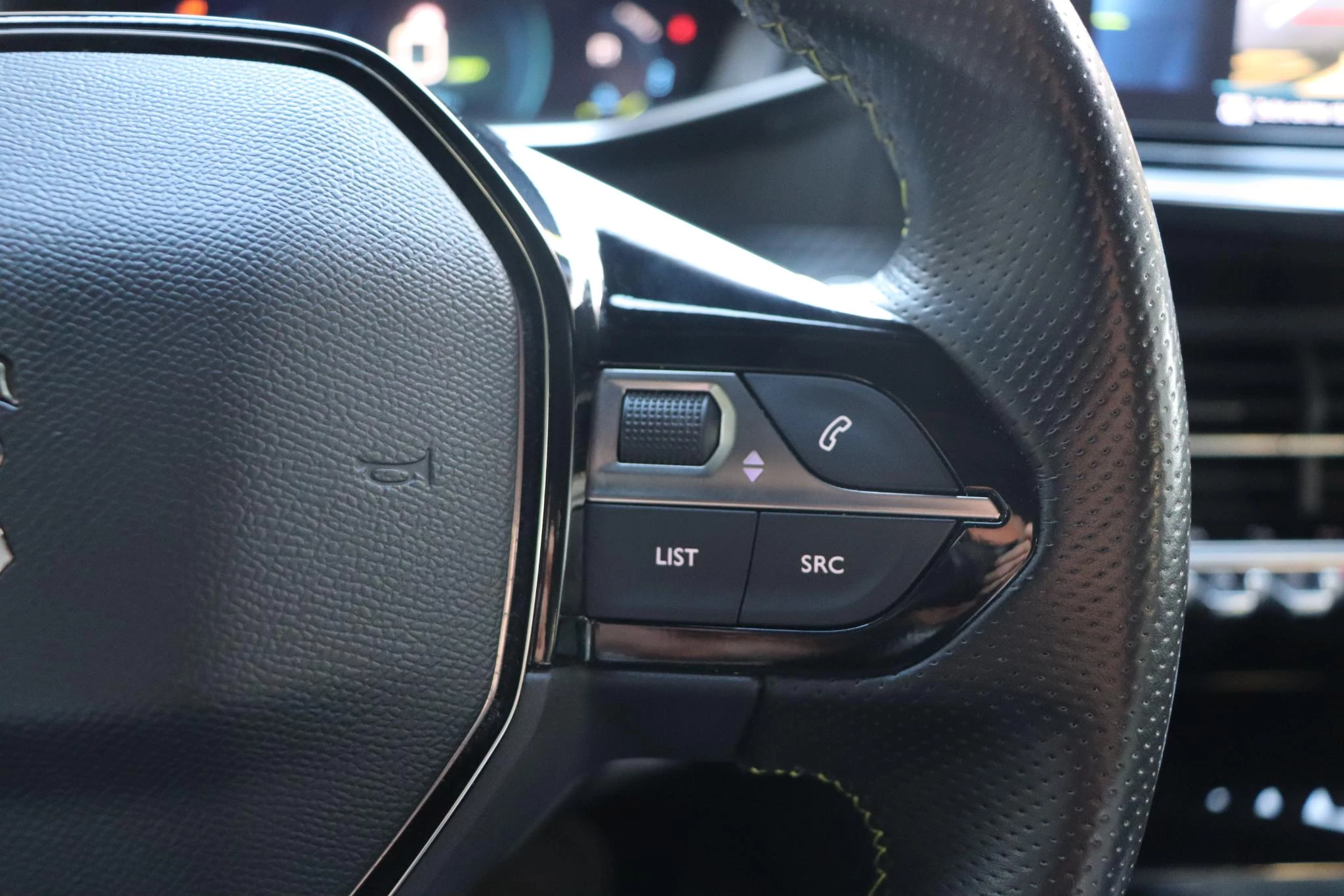 Hoofdafbeelding Peugeot e-208