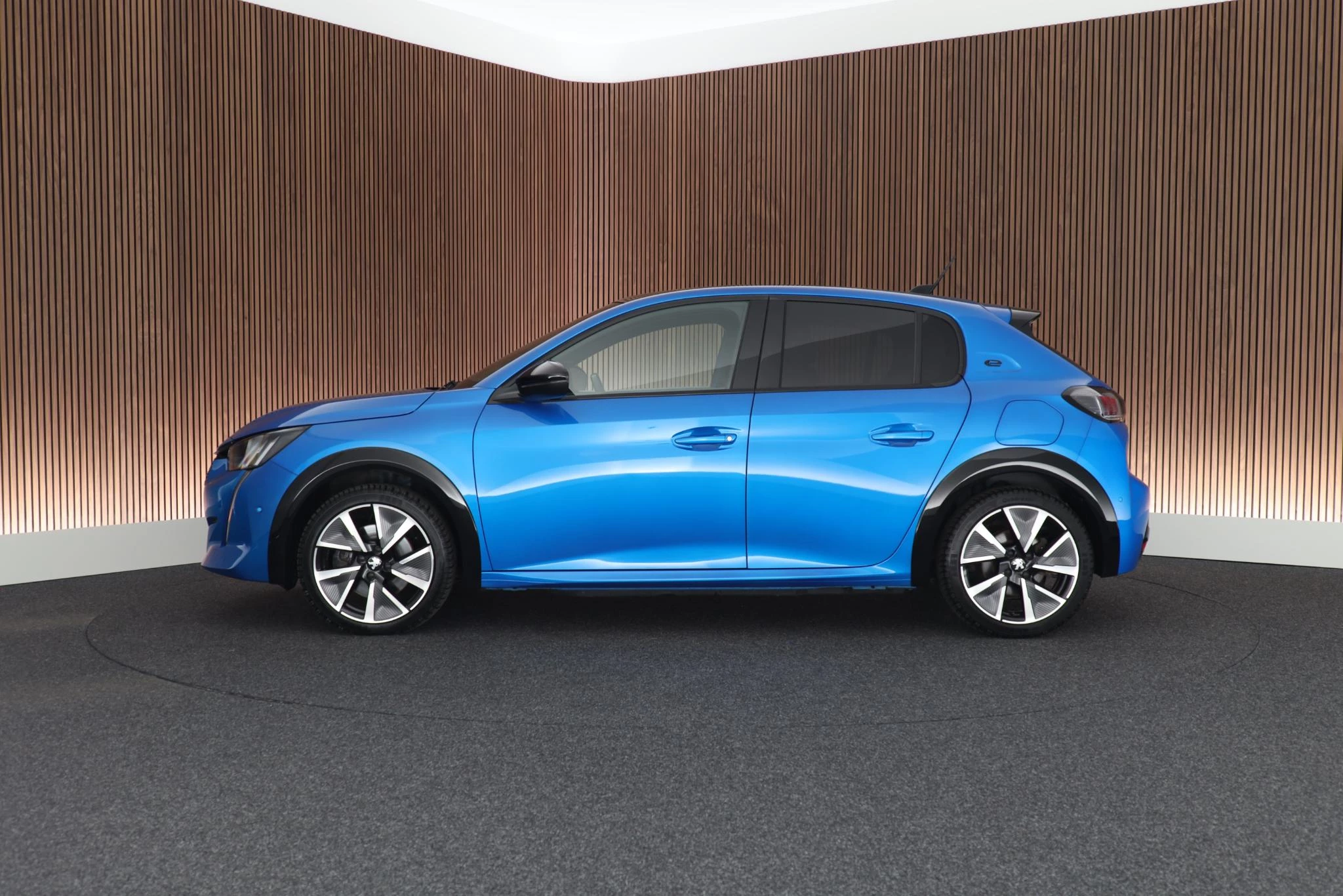 Hoofdafbeelding Peugeot e-208