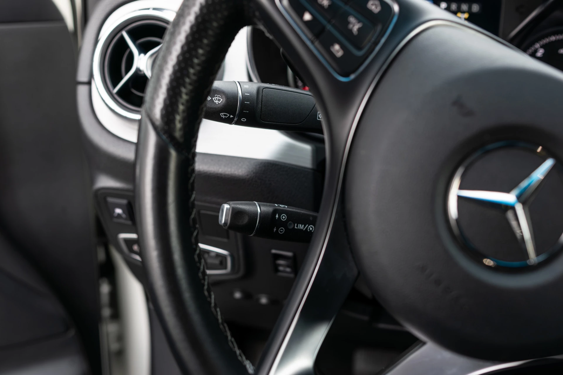 Hoofdafbeelding Mercedes-Benz X-Klasse