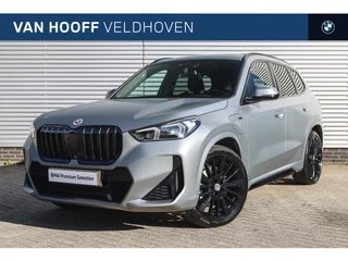 BMW X1 xDrive30e High Executive M Sport Automaat / Panoramadak / Sportstoelen / M Adaptief onderstel / Comfort Access / Parking Assistant Plus / Head-Up / Stoelverwarming