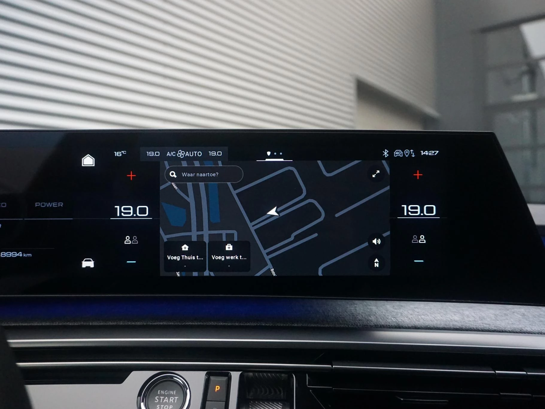 Hoofdafbeelding Peugeot e-3008