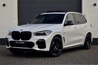 BMW X5 XDrive45e High Executive M-Sport | Pano | M-Stoelen | 360 | H&K | Lucht |