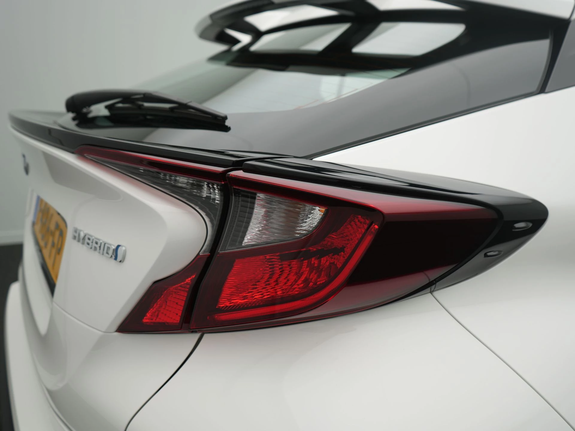 Hoofdafbeelding Toyota C-HR