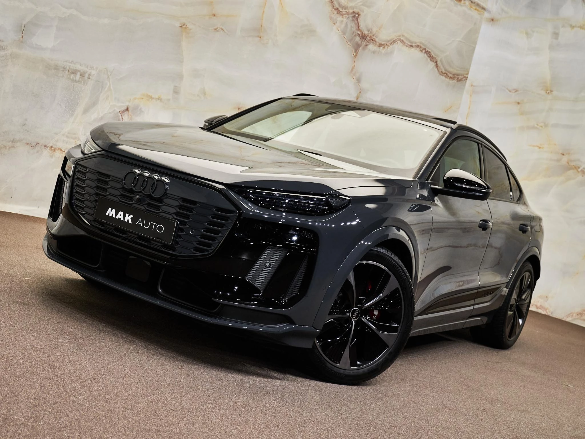 Hoofdafbeelding Audi SQ6 e-tron