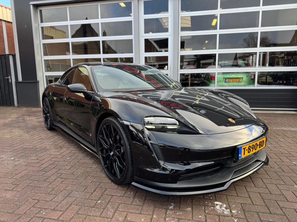 Hoofdafbeelding Porsche Taycan