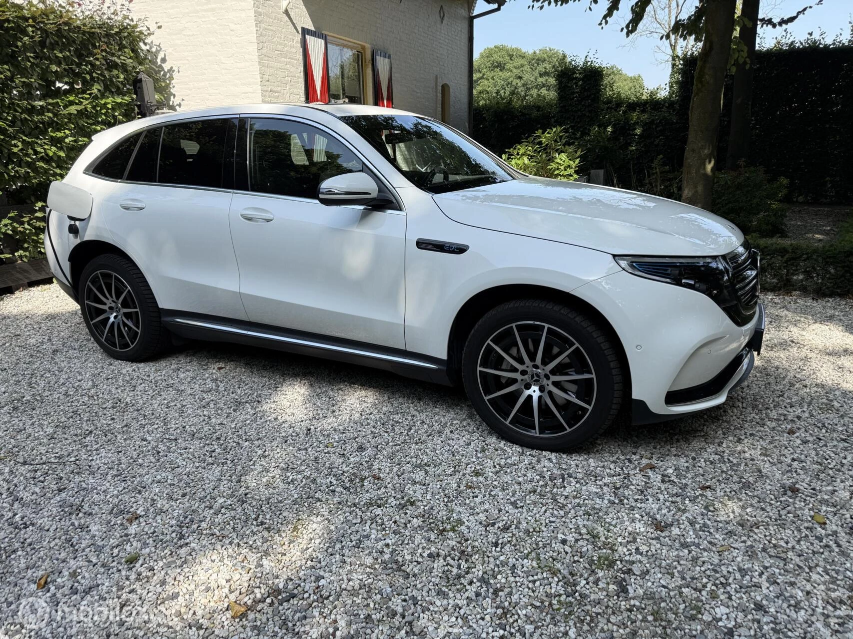 Hoofdafbeelding Mercedes-Benz EQC