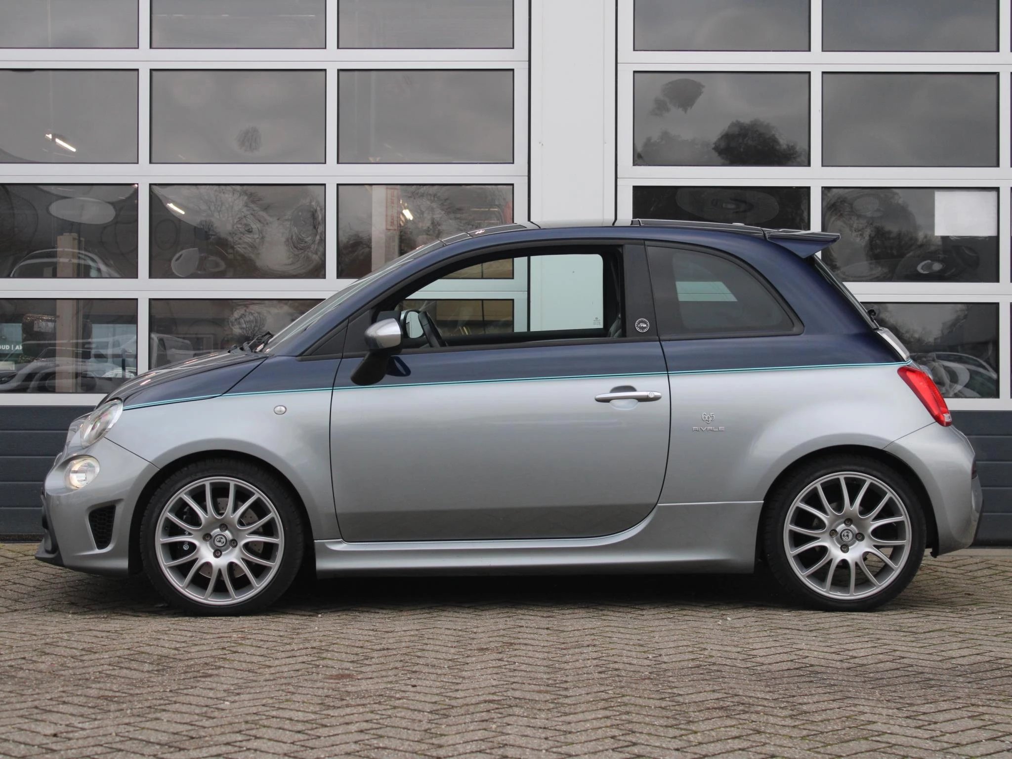 Hoofdafbeelding Abarth 695