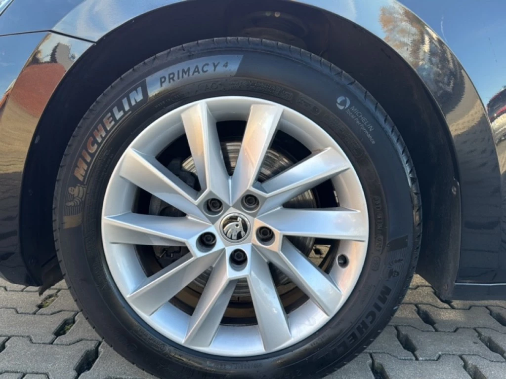 Hoofdafbeelding Škoda Superb