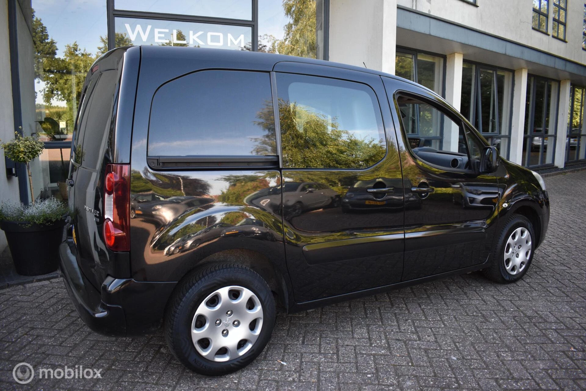 Hoofdafbeelding Peugeot Partner