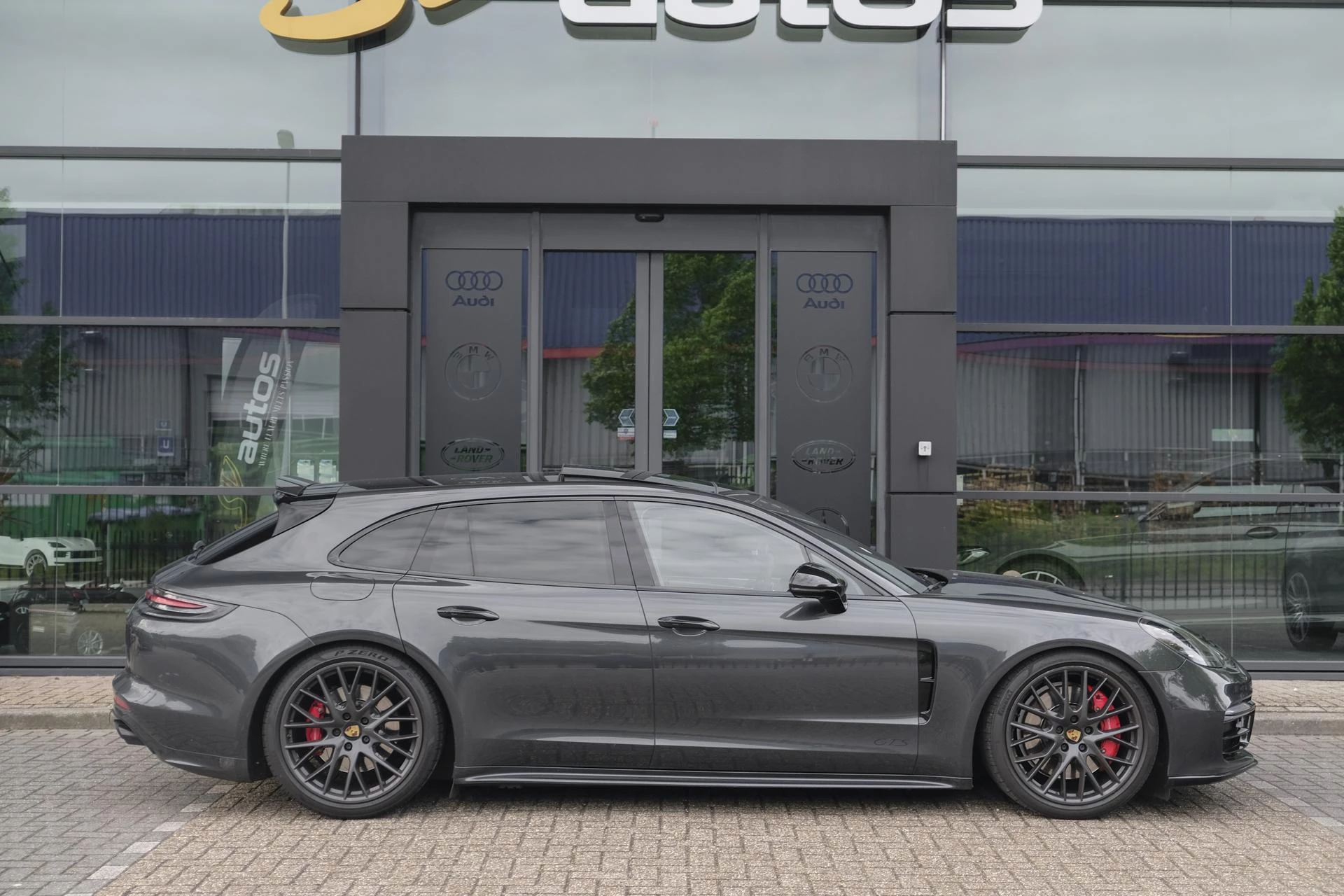 Hoofdafbeelding Porsche Panamera