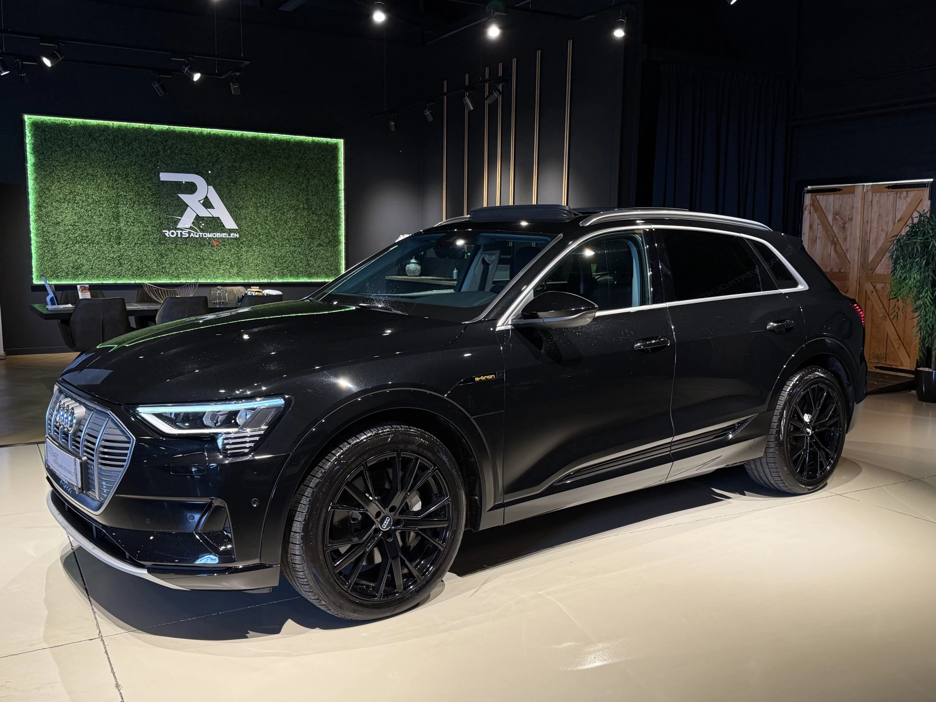 Hoofdafbeelding Audi e-tron