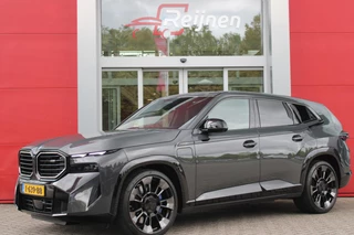 BMW XM 654PK PHEV 30 kWh | 23" LICHTMETALEN VELGEN JETBLACK | SOFT CLOSE | ELEKTRISCH WEGKLAPBARE TREKHAAK | M SPORTREMMEN | DRIVING ASSISTANCE PROFESSIONAL O.A. (ADAPTIVE CRUISE CONTROL/DODEHOEK DETECTIE) | BOWERS & WILKINS SOUND SYSTEM | LASER LIGHT KOPLAMPEN | VERWARMDE/GEKOELDE BEKERHOUDERS | DRAADLOZE TELEFOONLADER | ELEKTRISCH VERSTELBAAR STUURKOLOM | STOEL VERWARMING VOOR/ACHTER | M-SPORT UITLAATSYSTEM | MEESTURENDE ACHTERAS | ADAPTIEF CHASSIS M SPORT | COMFORT ACCESS | ICONIC GLOW GRILL | STOEL VENTILATIE | SHADOW LINE | ELEKTISCH BEDIENBARE STOELEN MET GEHEUGEN EN MASSAGE FUNCTIE | SFEER VERLICHTING | 3D CAMERA SURROUND VIEW | KLASSE 5 ALARM | HEAD UP DISPLAY |