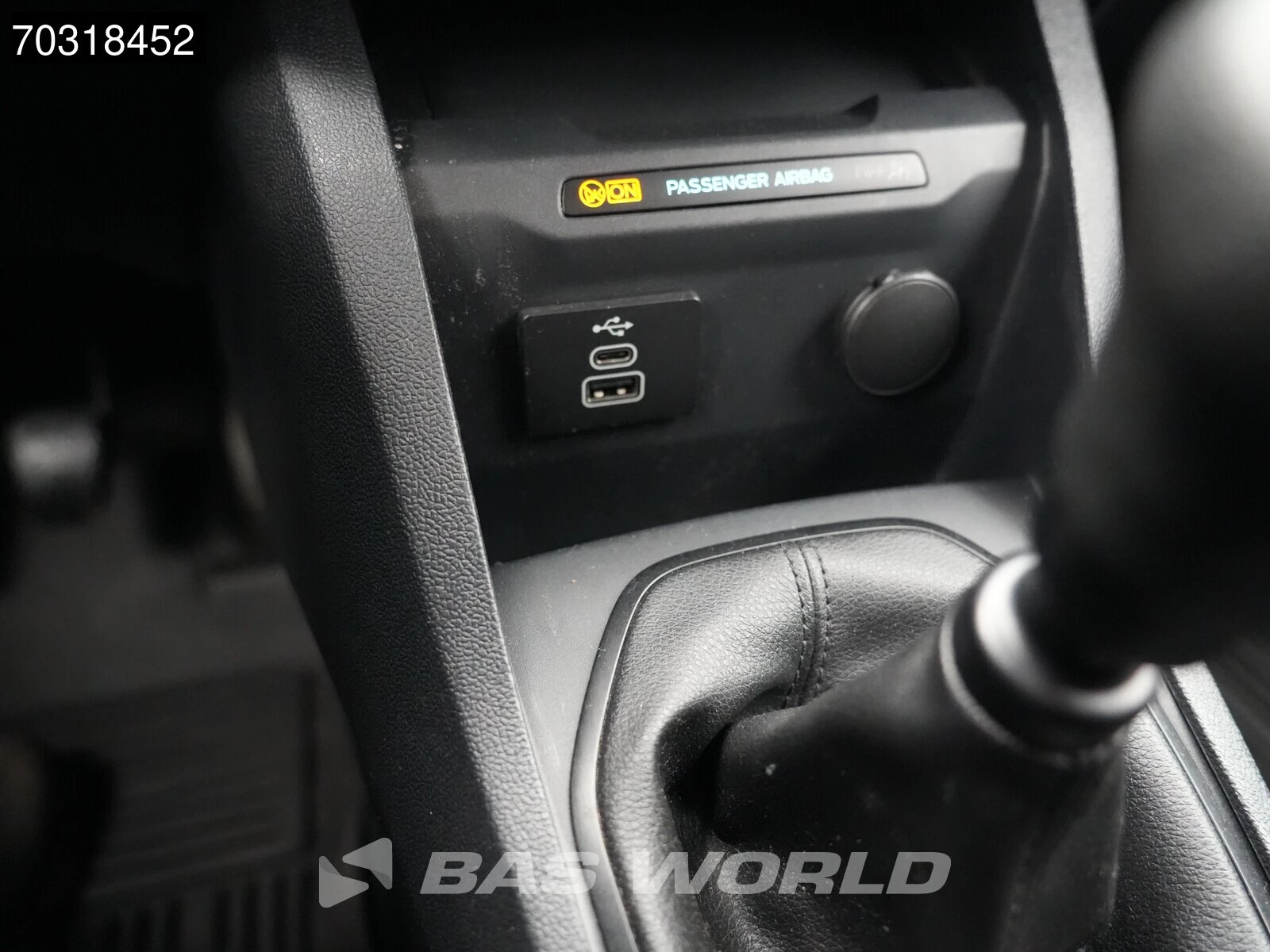 Hoofdafbeelding Ford Transit Courier