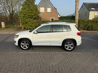 Volkswagen Tiguan 1.4 TSI R-Line Edition*Panorama-schuifdak*trekhaak*NAP*automaat