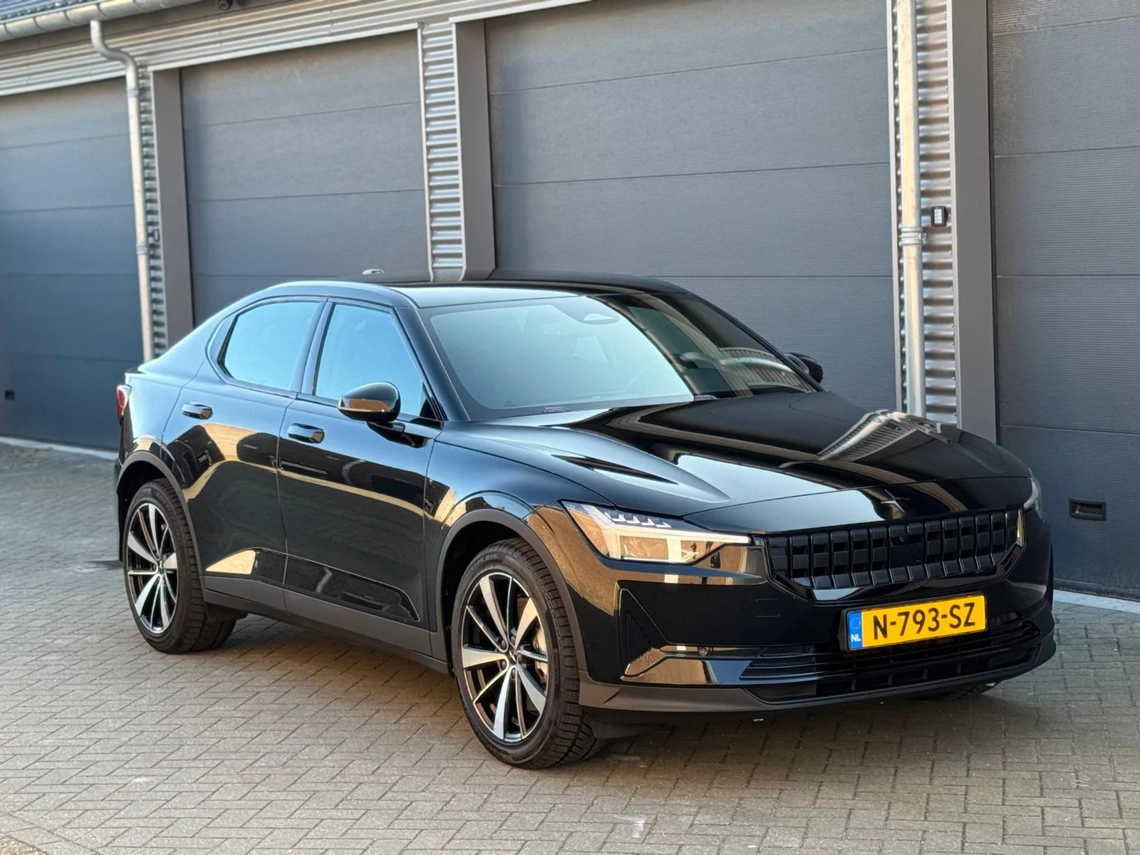 Hoofdafbeelding Polestar 2