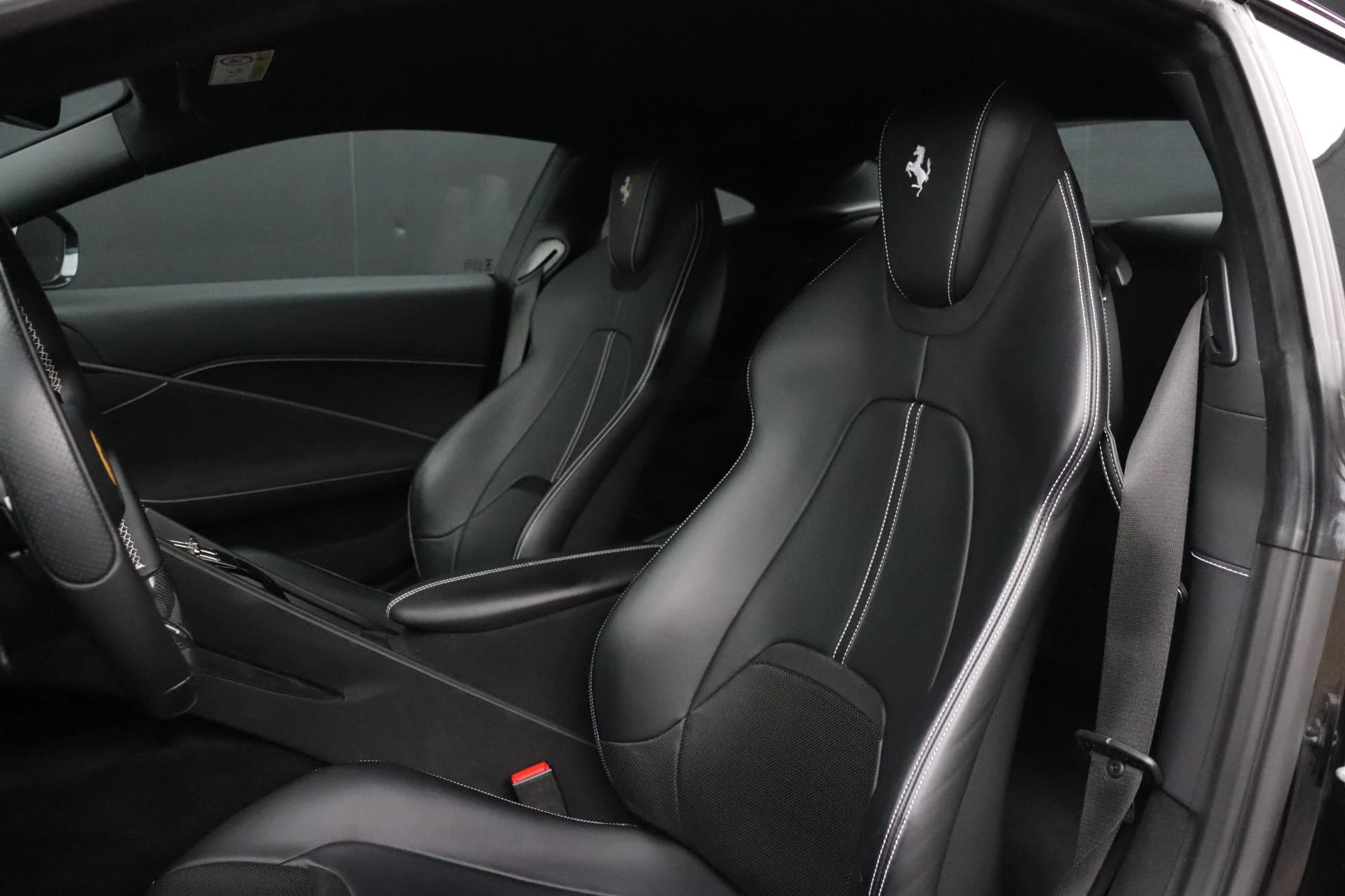 Hoofdafbeelding Ferrari Roma