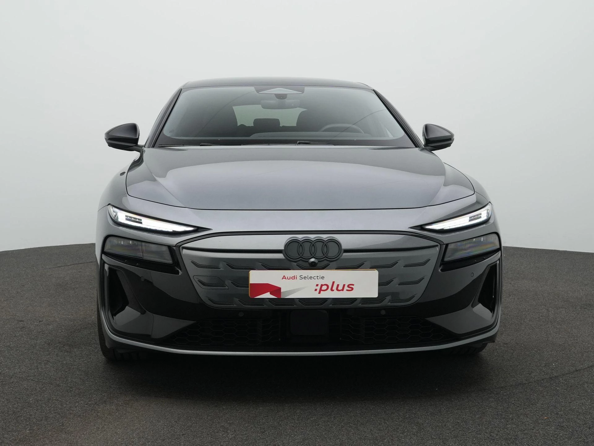 Hoofdafbeelding Audi A6 Avant e-tron