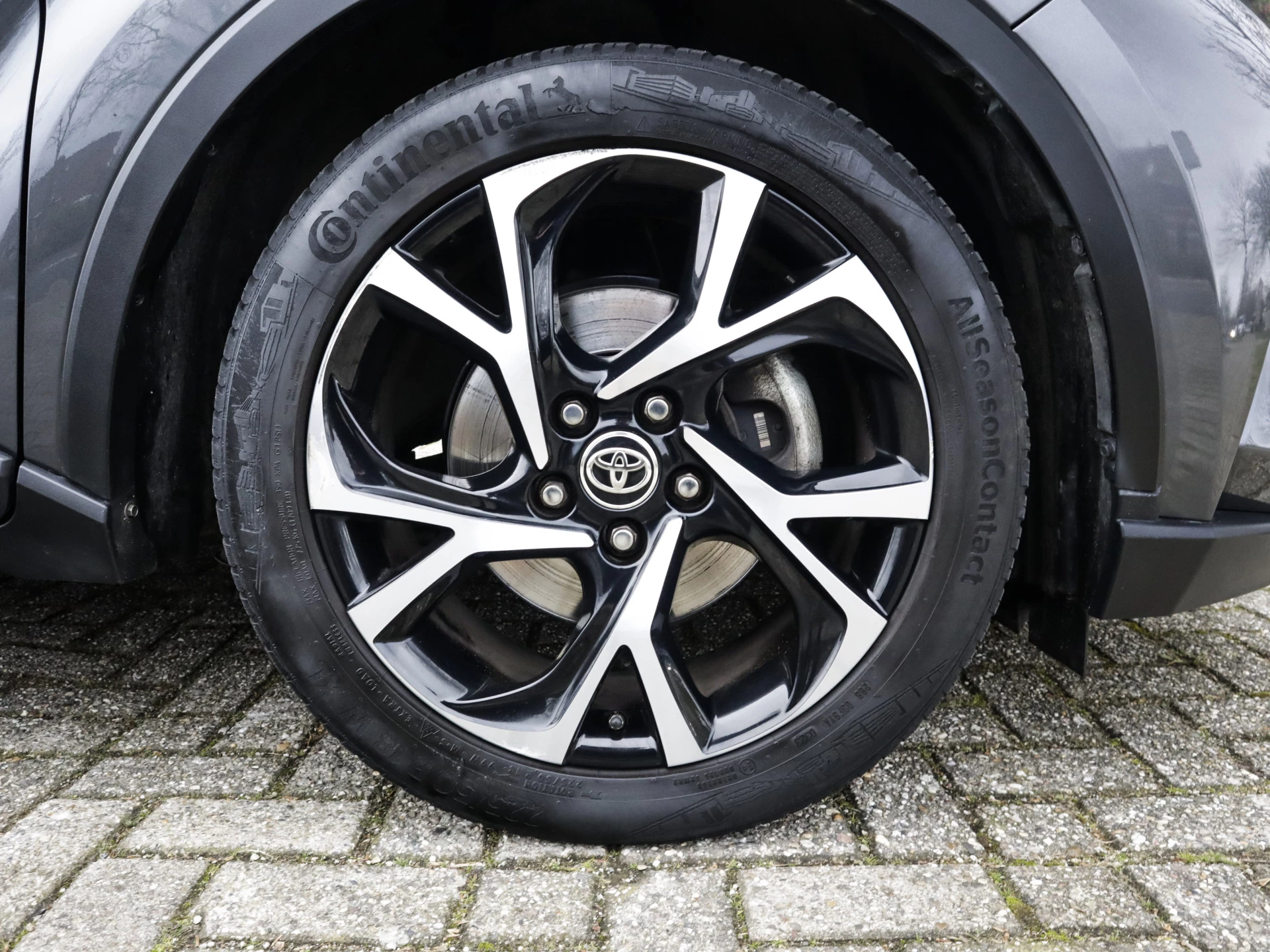 Hoofdafbeelding Toyota C-HR