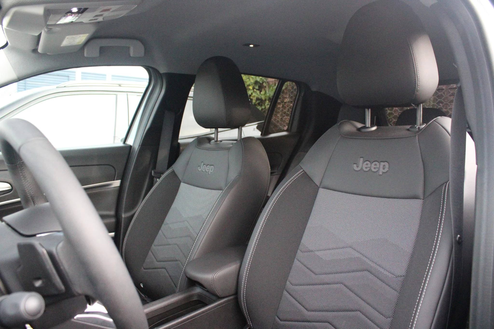 Hoofdafbeelding Jeep Avenger