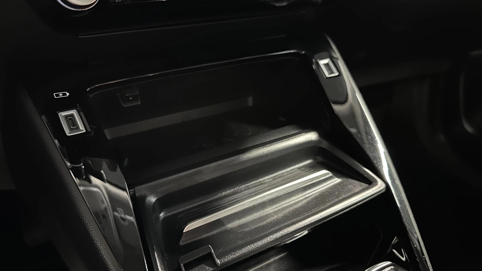 Hoofdafbeelding Peugeot e-2008