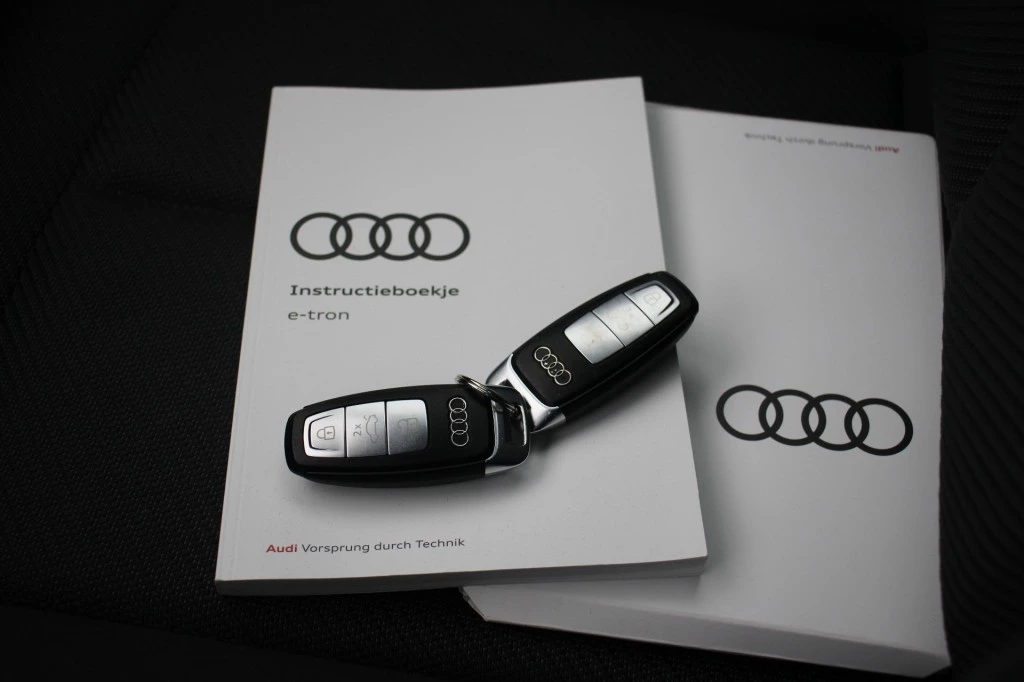Hoofdafbeelding Audi e-tron