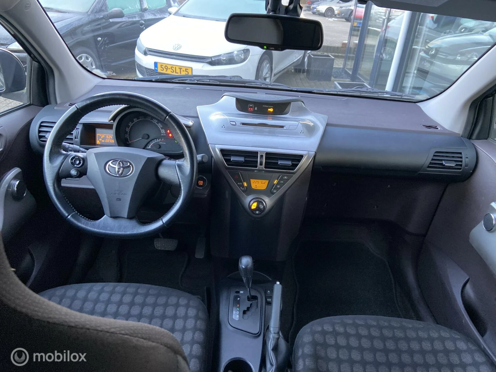Hoofdafbeelding Toyota iQ