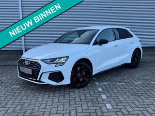 Audi A3 Sportback 45 TFSI e S Black edition Competition,Stoelverwarming,Carplay,Sportstoelen,