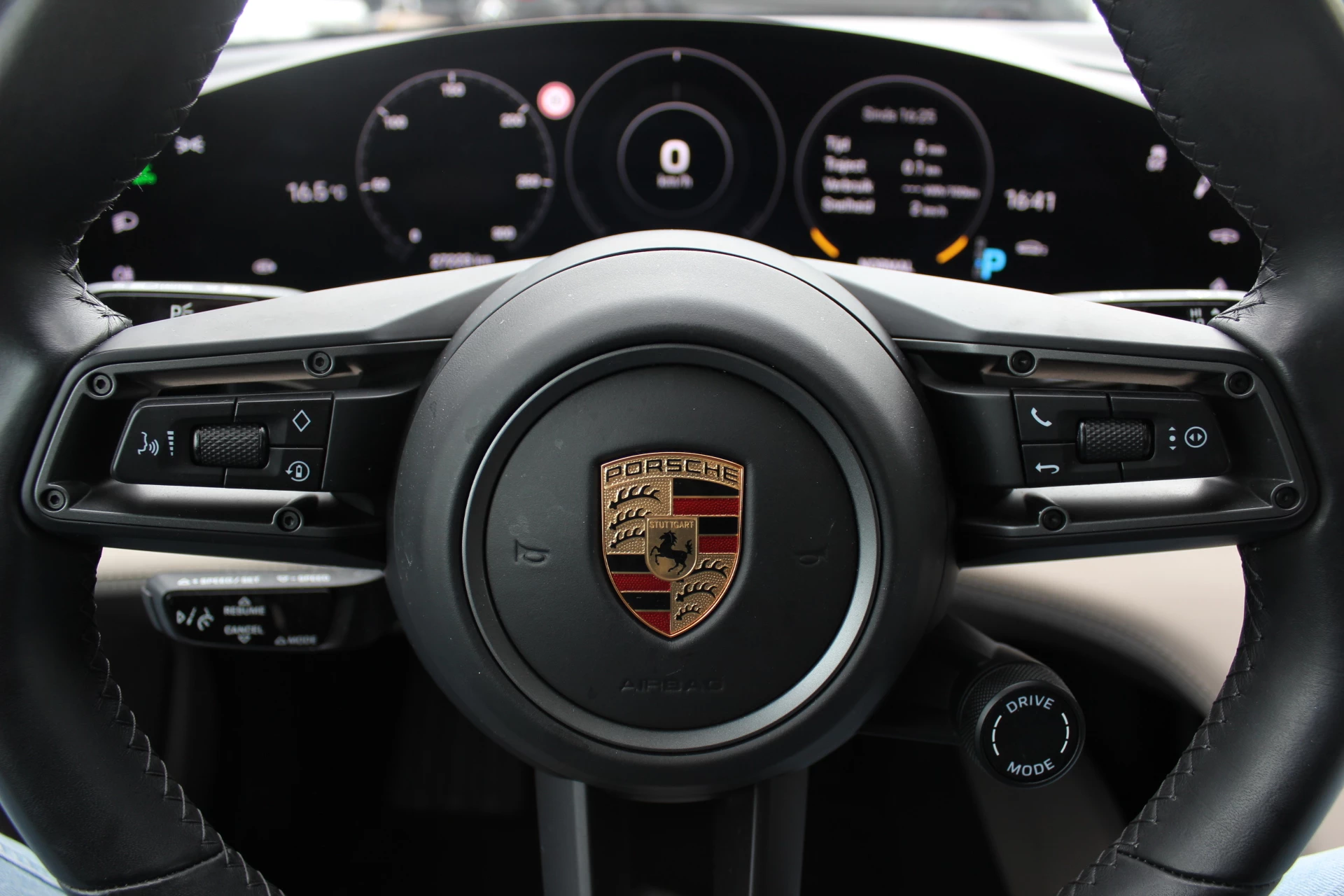 Hoofdafbeelding Porsche Taycan