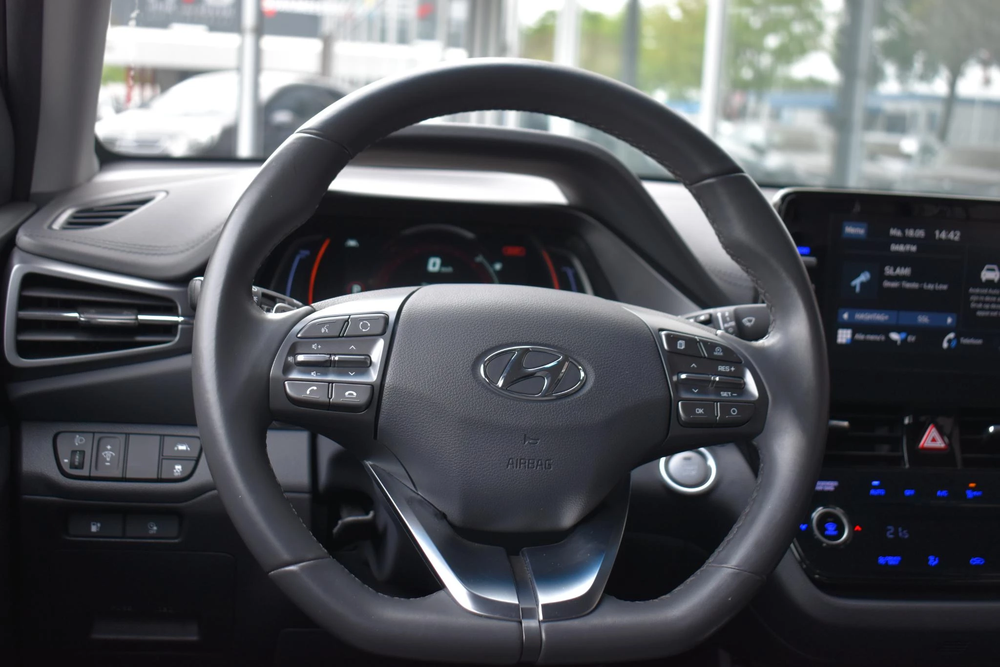 Hoofdafbeelding Hyundai IONIQ