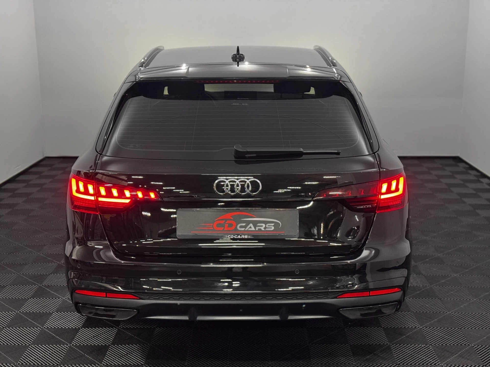 Hoofdafbeelding Audi A4