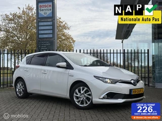 Toyota Auris 1.8 Hybrid Executive| Leer | Camera | Bluetooth