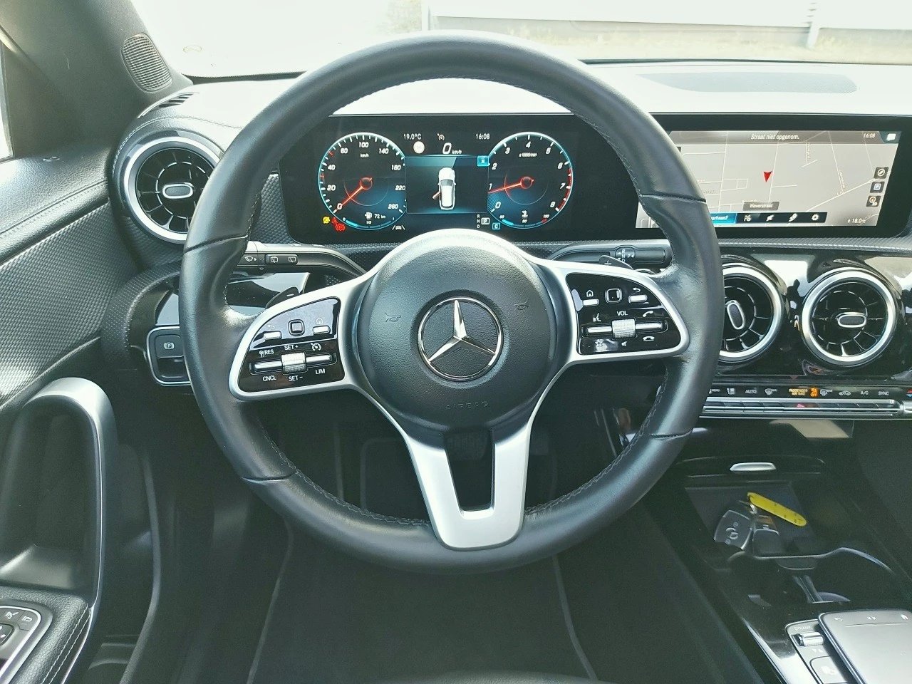 Hoofdafbeelding Mercedes-Benz CLA